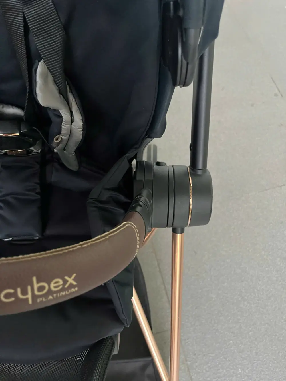 Xe đẩy Cybex mios 2 màu đen khung rose gold (2) 0-4 tuổi tối đa 22kg - Ảnh 2