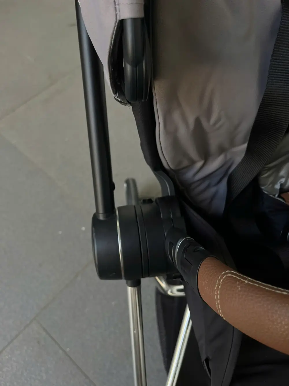 Xe đẩy Cybex mios 2 màu xám be khung bạc 0-4 tuổi tối đa 22kg - Ảnh 4