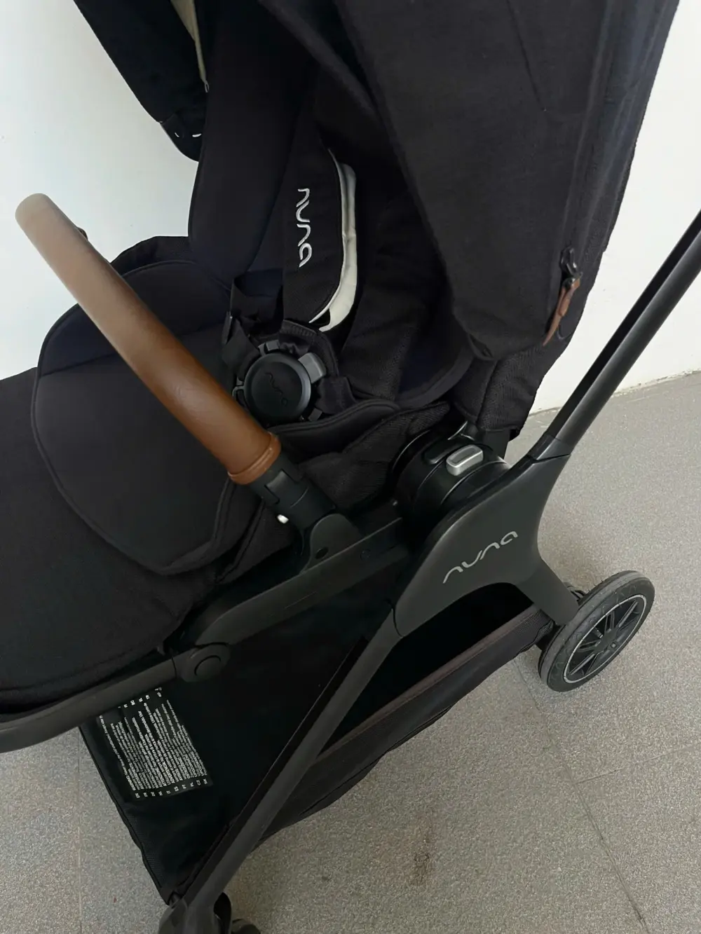 Xe đẩy Nuna triv màu đen khung đen (2) 0-4 tuổi tối đa 22kg - Ảnh 21