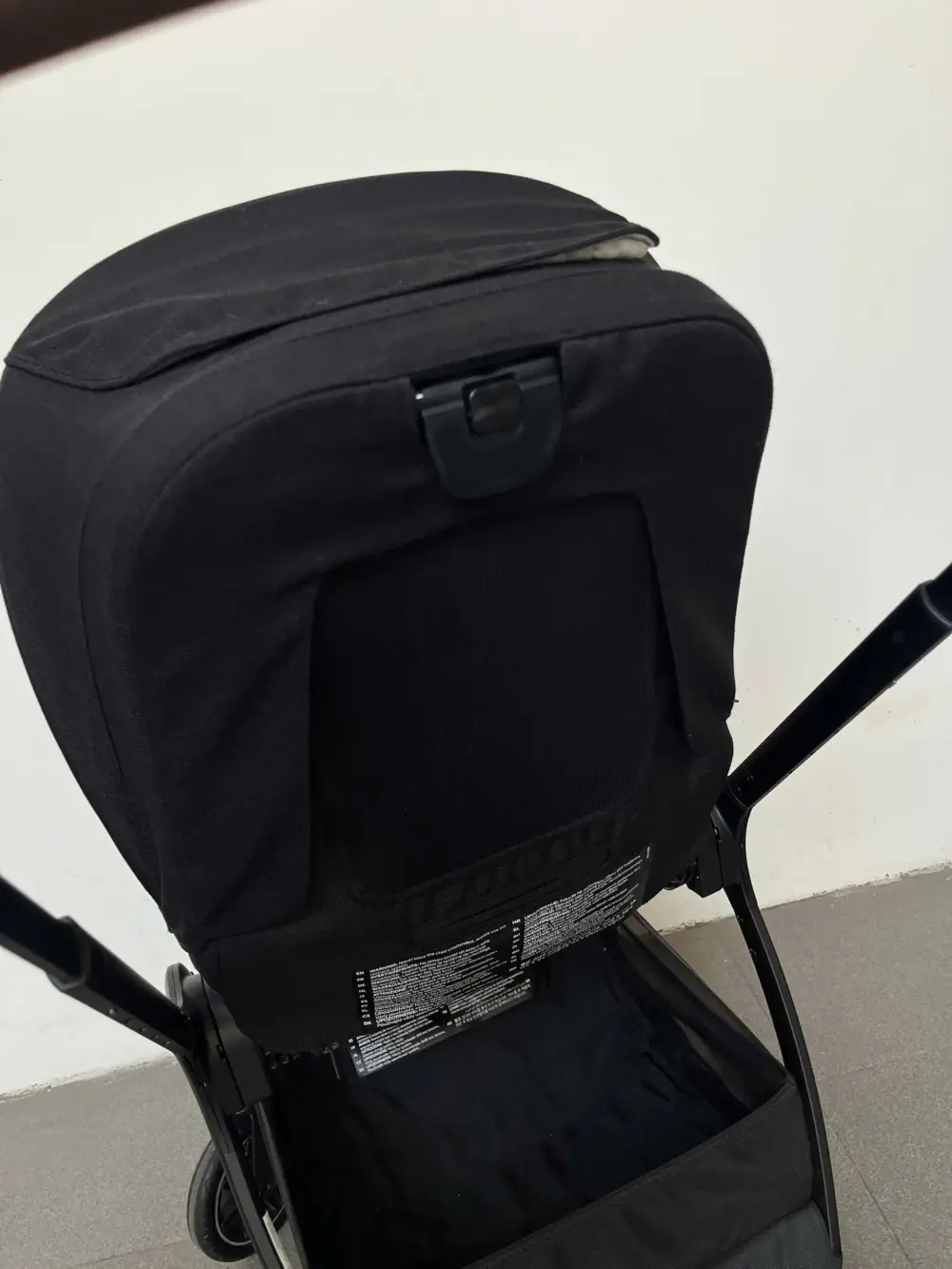 Xe đẩy Nuna triv màu đen khung đen (2) 0-4 tuổi tối đa 22kg - Ảnh 9