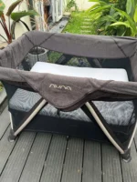 Nôi cũi lưới gấp gọn Nuna Sena Aire màu Charcoal (còn túi đựng hãng) & tặng kèm nệm cũi sơ dừa đặt làm riêng theo size nôi - Ảnh 5
