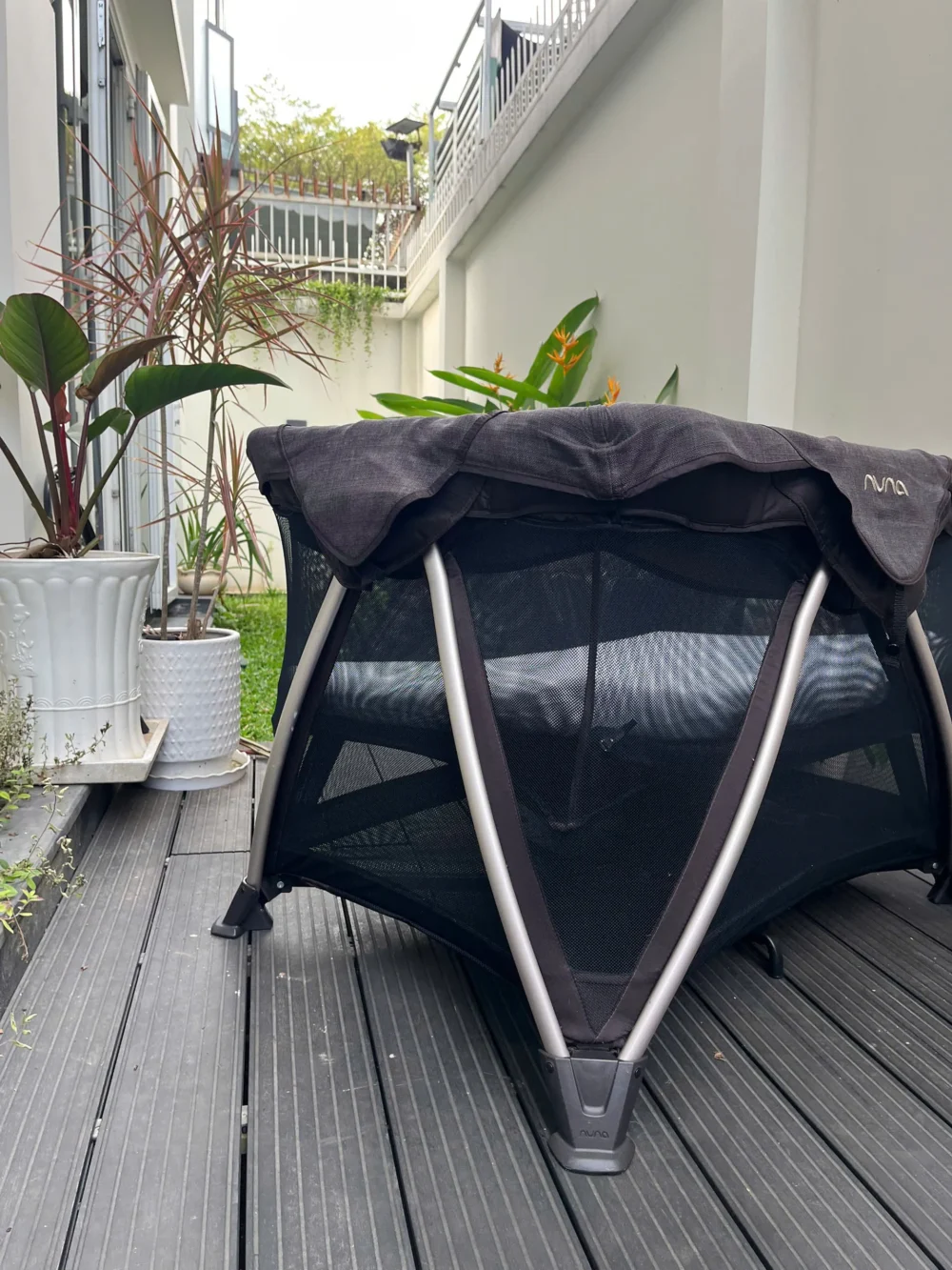 Nôi cũi lưới gấp gọn Nuna Sena Aire màu Charcoal (còn túi đựng hãng) & tặng kèm nệm cũi sơ dừa đặt làm riêng theo size nôi - Ảnh 8