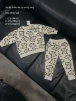 Set bộ đồ nỉ ấm dài tay Next baby hoạ tiết khủng long màu trắng be (size 2/3y, 5/6y, 6/7y)