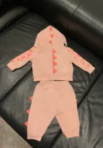 Bộ nỉ tay dài có mũ GustavoGano Kids hoạ tiết khủng long màu hồng (size: 6/12m) - Ảnh 8