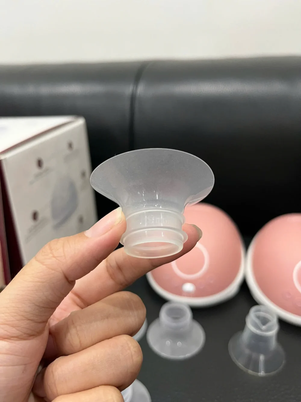 MÁY HÚT SỮA RẢNH TAY KHÔNG DÂY MOMCOZY M9 ( full box) - Ảnh 4