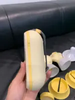 Máy hút sữa điện đôi Medela Freestyle Flex (size:21mm) - Ảnh 15