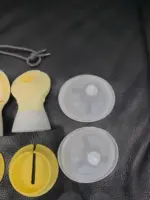 Máy hút sữa điện đôi Medela Freestyle Flex (size:21mm) - Ảnh 2