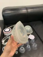 Máy hút sữa rảnh tay MomCozy V1 Pro  (size:24mm) - Ảnh 3