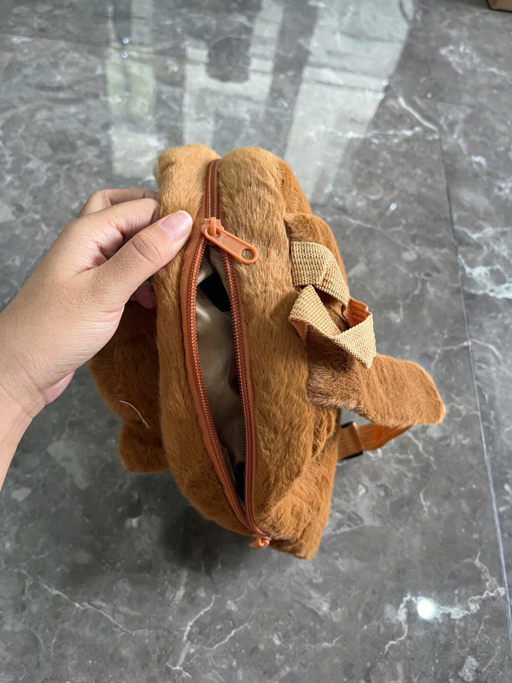 Balo capybara mini màu nâu - Ảnh 4
