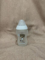 Bình sữa thủy tinh bọc silicone Tommee Tippee 250ml kèm núm ti số 2 (size: 3m+) - Ảnh 4