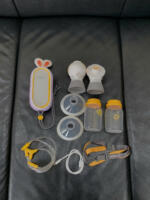 Máy hút sữa điện đôi Medela Freestyle Flex tặng kèm len bảo vệ máy (size:19mm) - Ảnh 11