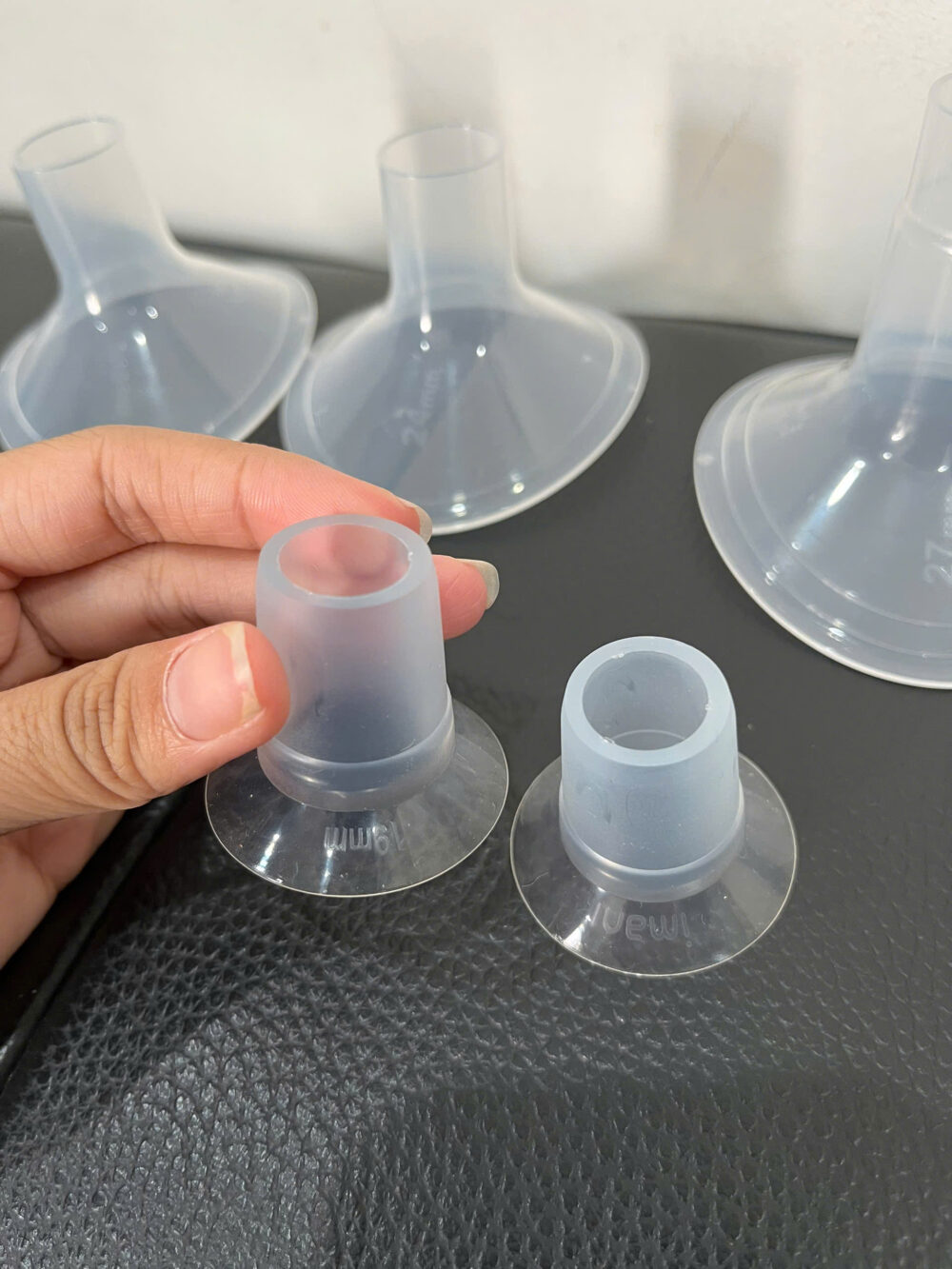Set 4 bộ phễu hút sữa và phễu hạ size mix brand Medela, Mama’s Choice, imani ( no box) - Ảnh 5