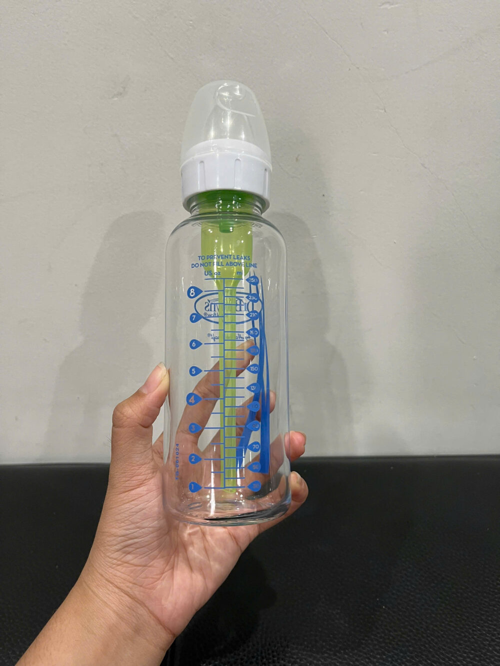 Bình sữa Dr.Brown’s Thủy tinh 250ml (no box) núm ti số 1 - Ảnh 4