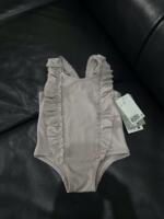 Đồ bơi H&M viền bèo nhún màu tím nhạt( size: 6/9m) tặng kèm váy hoa (size 0/3m) - Ảnh 11