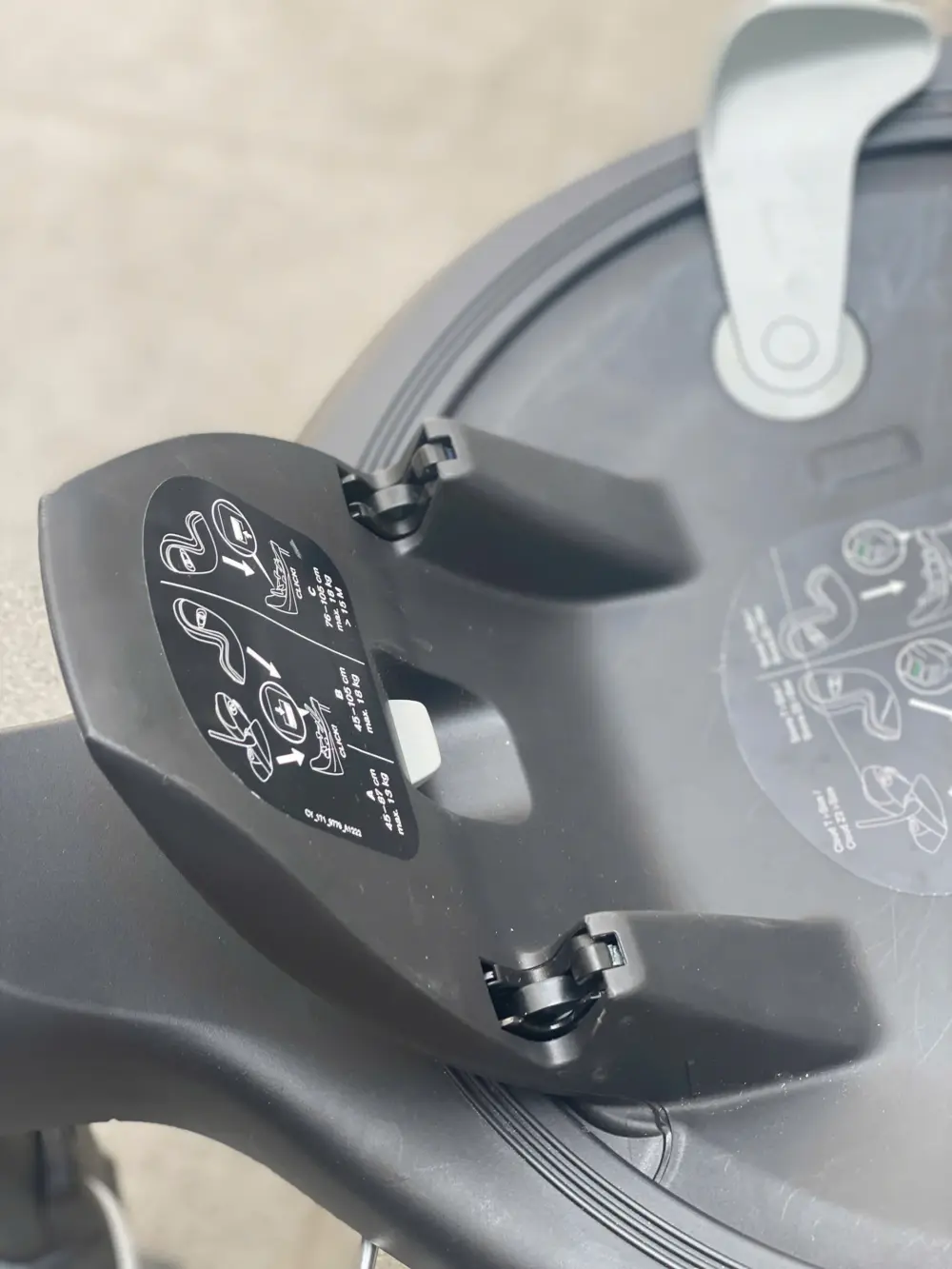 Nôi ô tô Cybex Cloud T i size plus (kèm base T (còn box ghế) sơ sinh đến 2 tuổi tối đa 13kg - Ảnh 7