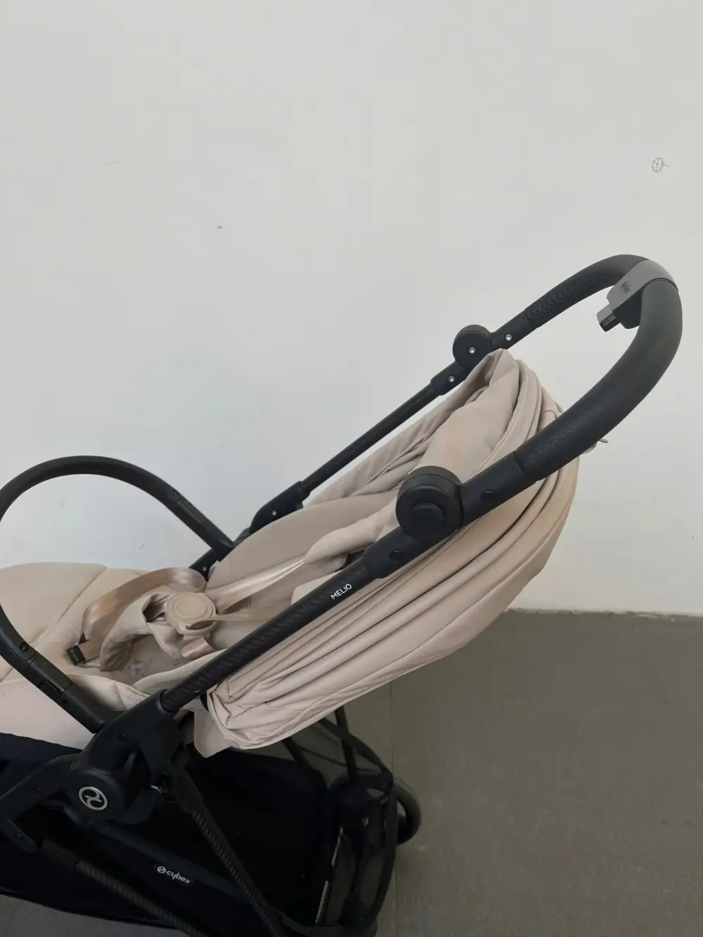 Xe đẩy Cybex Melio carbon 3 màu beige (tặng kèm đệm lót nằm xe đẩy Kate mesh thoáng mát) - Ảnh 13