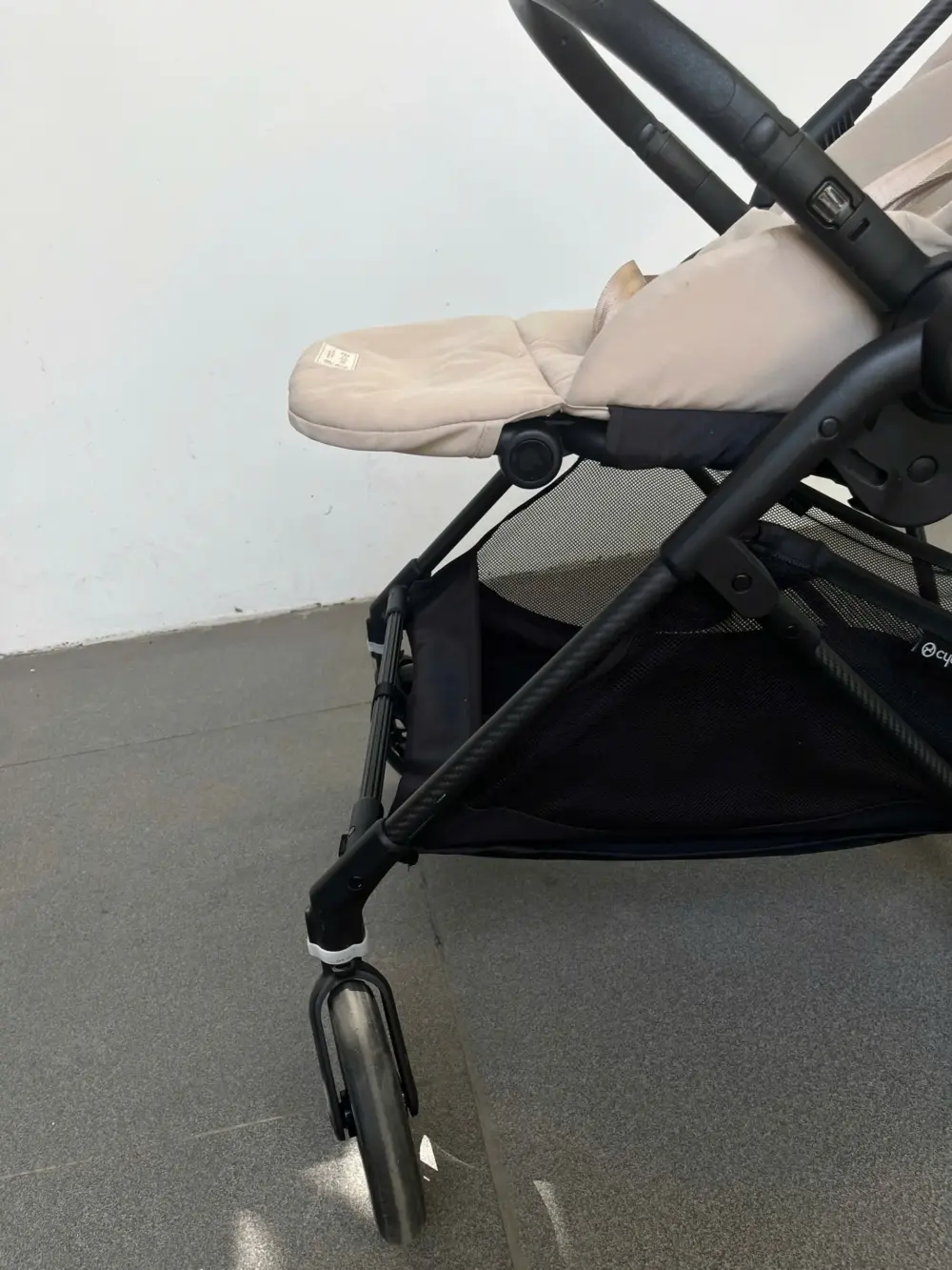 Xe đẩy Cybex Melio carbon 3 màu beige (tặng kèm đệm lót nằm xe đẩy Kate mesh thoáng mát) - Ảnh 16