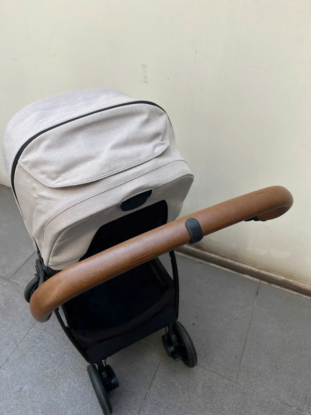 Xe đẩy Nuna triv màu xám be khung đen - Ảnh 25