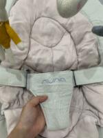 Nôi Nuna Leaf Curv kèm thanh đồ chơi màu xám/ hồng (sơ sinh - 60kg) - Ảnh 3