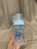 Set 2 bình sữa giảm đầy hơi Philips Avent kèm núm classic 2 (size: 260ml) - Ảnh 3