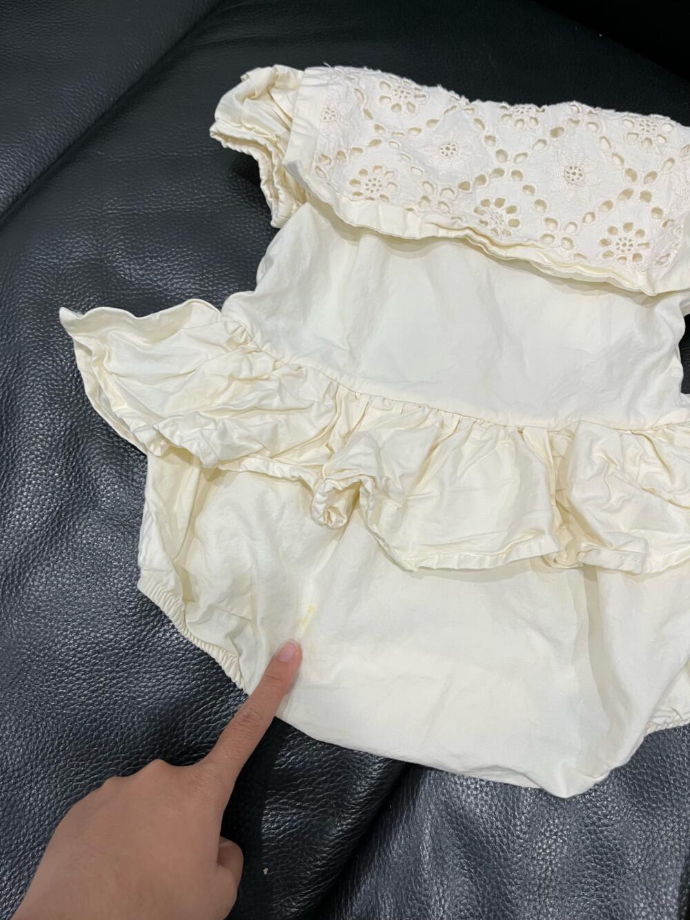 Bộ bodysuit váy sơ mi Dear Bebé (size: 6/9m) tặng kèm body đùi Bilbi vải đũi (size:6/12m) - Ảnh 4