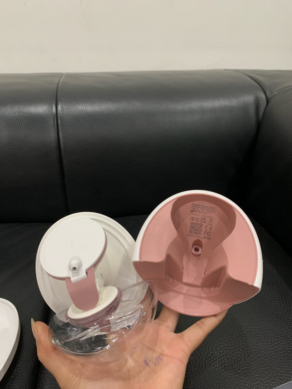 Máy hút sữa rảnh tay Momcozy M9 tặng túi trữ sữa (còn box, như mới) - Ảnh 5