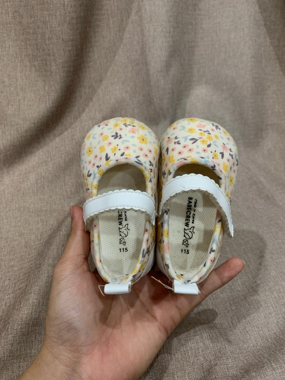 Giày tập đi đế mềm BabeCrew hoạ tiết hoa nhí (size:115 ~ 11.5cm) - Ảnh 4