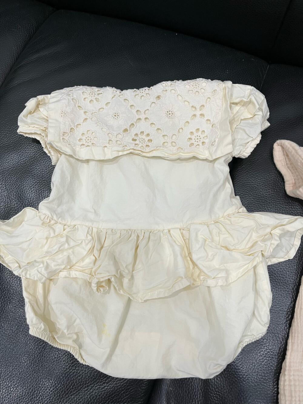 Bộ bodysuit váy sơ mi Dear Bebé (size: 6/9m) tặng kèm body đùi Bilbi vải đũi (size:6/12m) - Ảnh 5