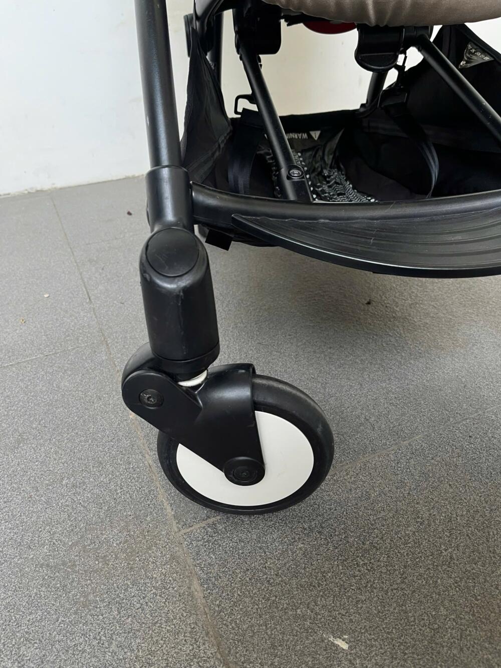 Xe đẩy yoyo+ màu đen kèm bọc tay da (size: 6M/22kg) - Ảnh 9