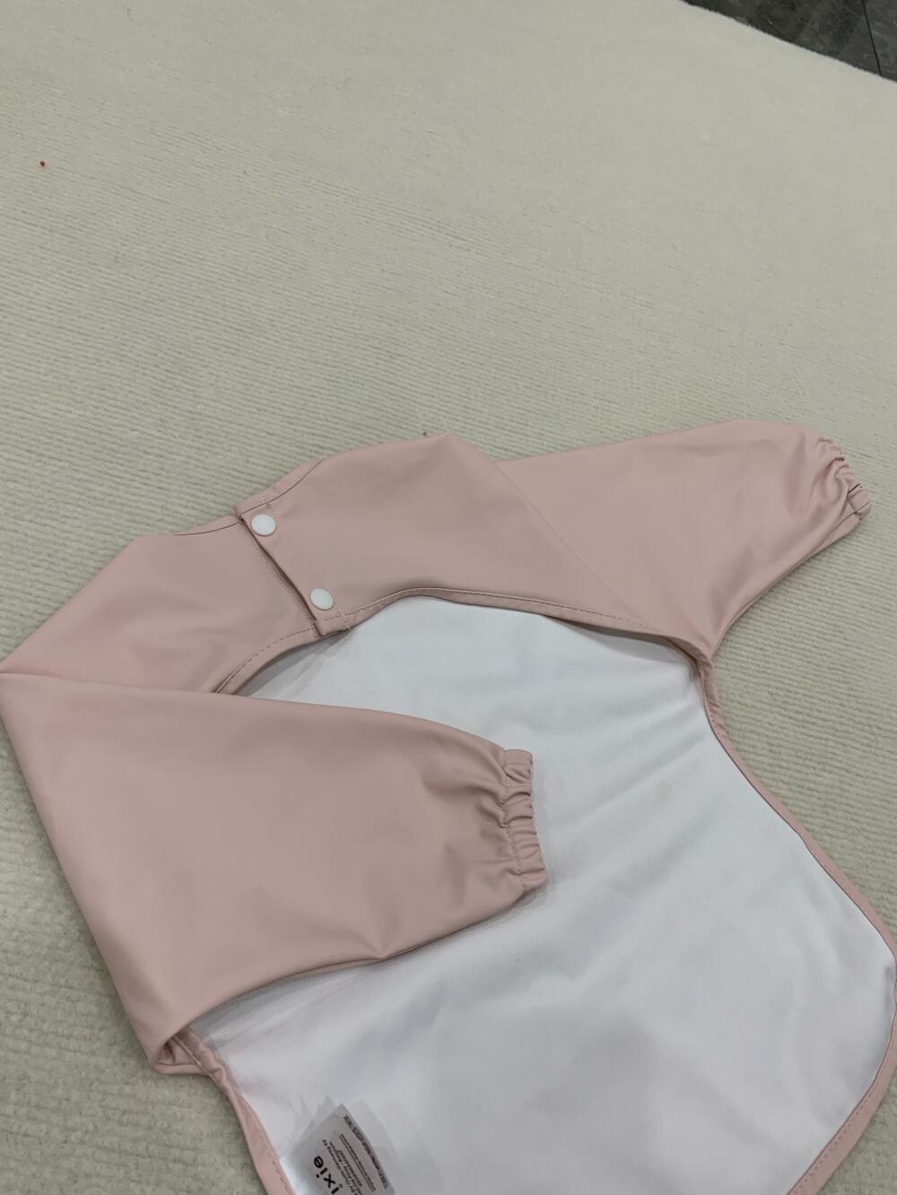 Yếm ăn chống thấm nước Trixie màu hồng - Ảnh 8