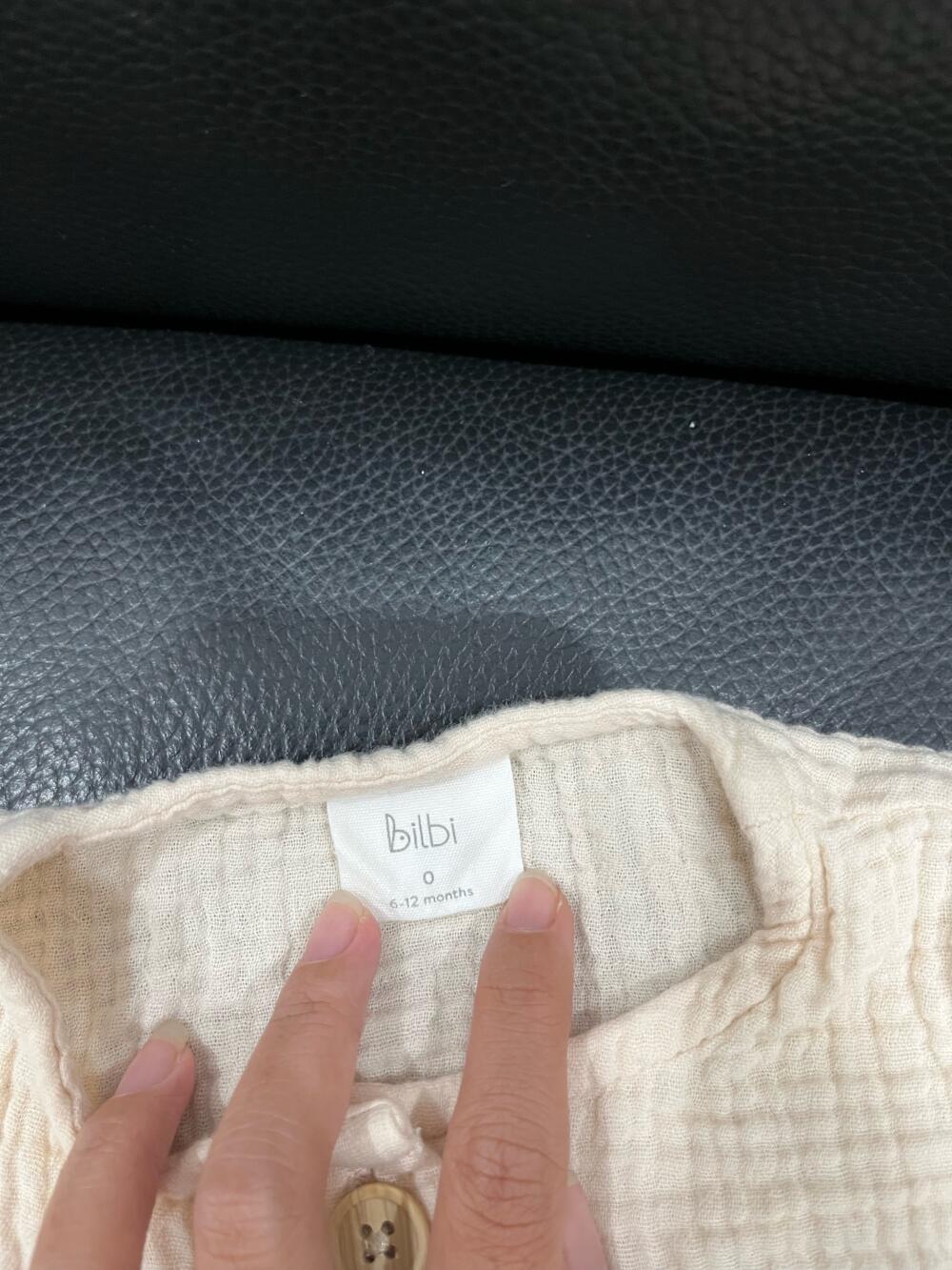 Bộ bodysuit váy sơ mi Dear Bebé (size: 6/9m) tặng kèm body đùi Bilbi vải đũi (size:6/12m) - Ảnh 9