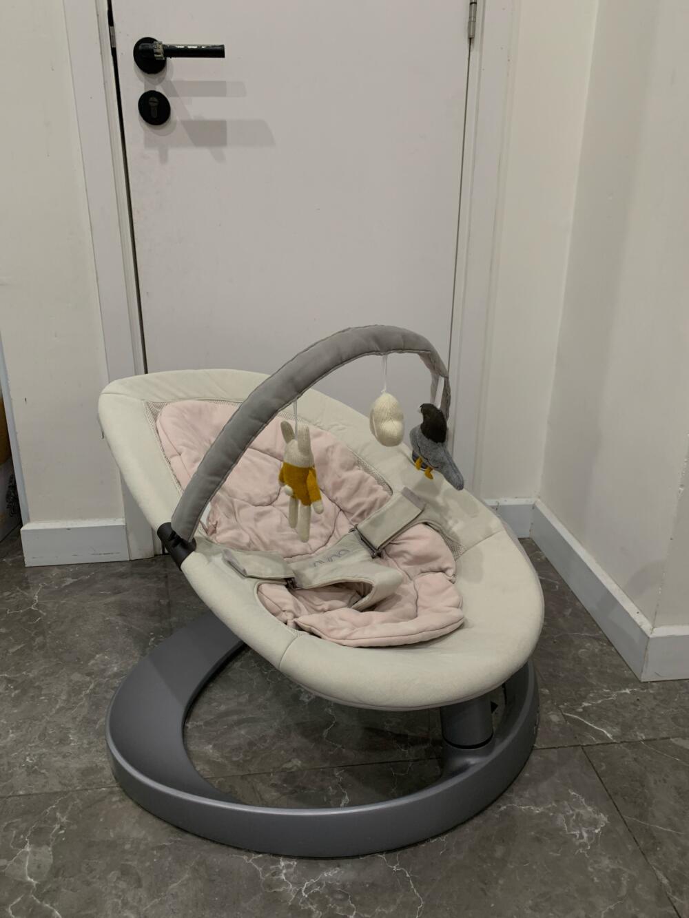 Nôi Nuna Leaf Curv kèm thanh đồ chơi màu xám/ hồng (sơ sinh - 60kg) - Ảnh 15