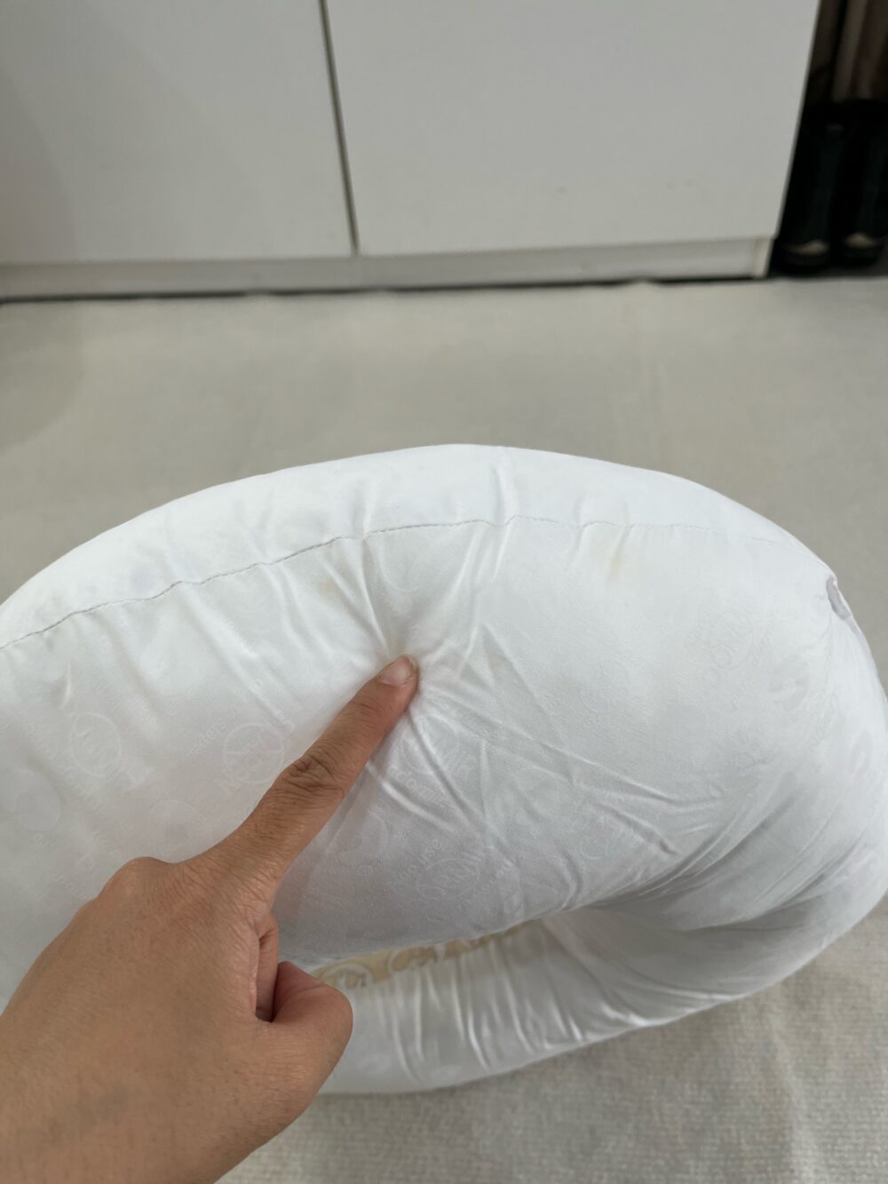 Gối cho bé bú Boppy Pillow (full box) - Ảnh 10