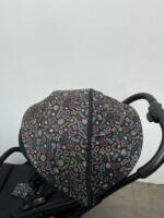 Xe đẩy gấp gọn Chicco Glee Playful Black (sơ sinh-22kg) - Ảnh 4