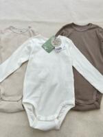 Set 3 bộ bodysuit H&M gân tone neutral (size: 12/18m) tặng kèm quần short Kaki Uniqlo - Ảnh 12