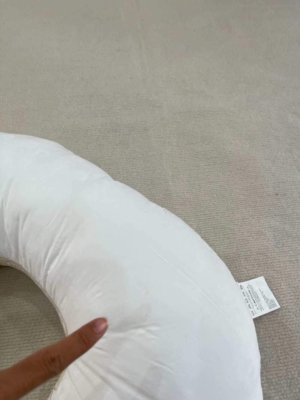 Gối cho bé bú Boppy Pillow (full box) - Ảnh 12