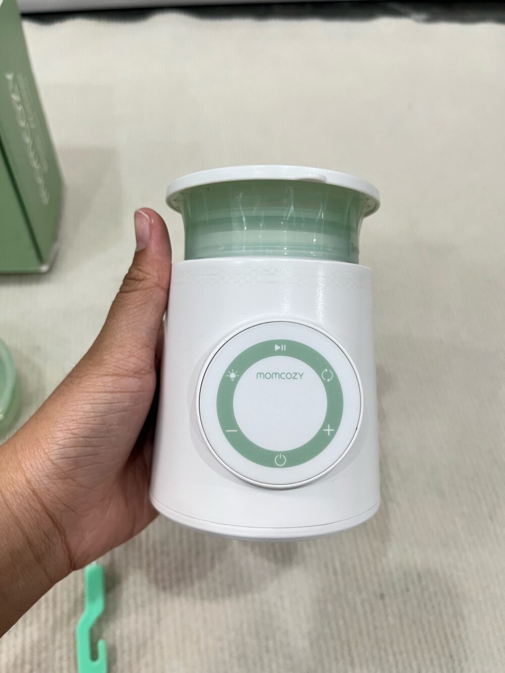 Máy hâm sữa cầm tay Momcozy kèm cổ nối (full box) - Ảnh 12