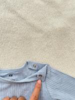 Set 3 bodysuit tay dài H&M thun gân nổi (size: 9/12m) - Ảnh 5