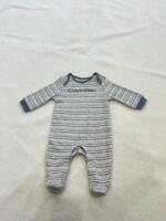 Sleepsuit Calvin Klein hoạ tiết sọc ngang (Size: 3/6m) - Ảnh 3