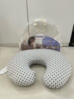 Gối cho bé bú Boppy Pillow (full box) - Ảnh 7