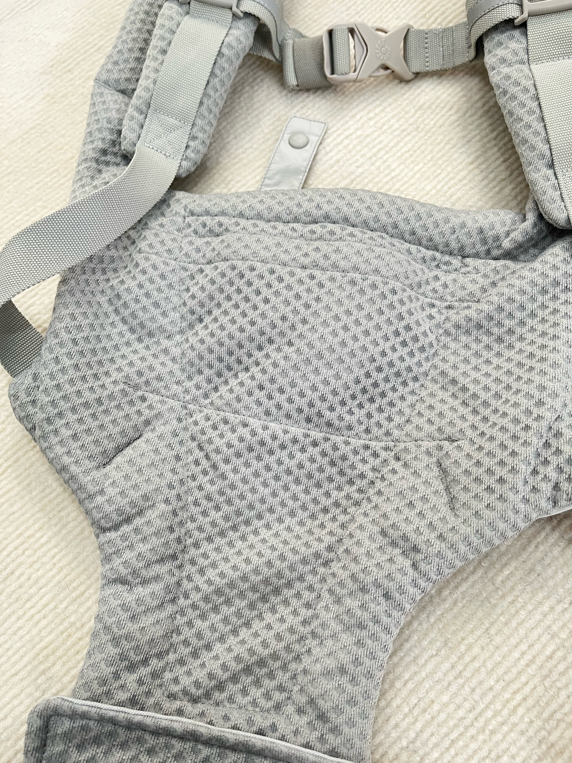 Địu Ergobaby Alta Hip Seat, Pearl Grey (5.5-20kg, từ 4m+, full box) - Ảnh 8