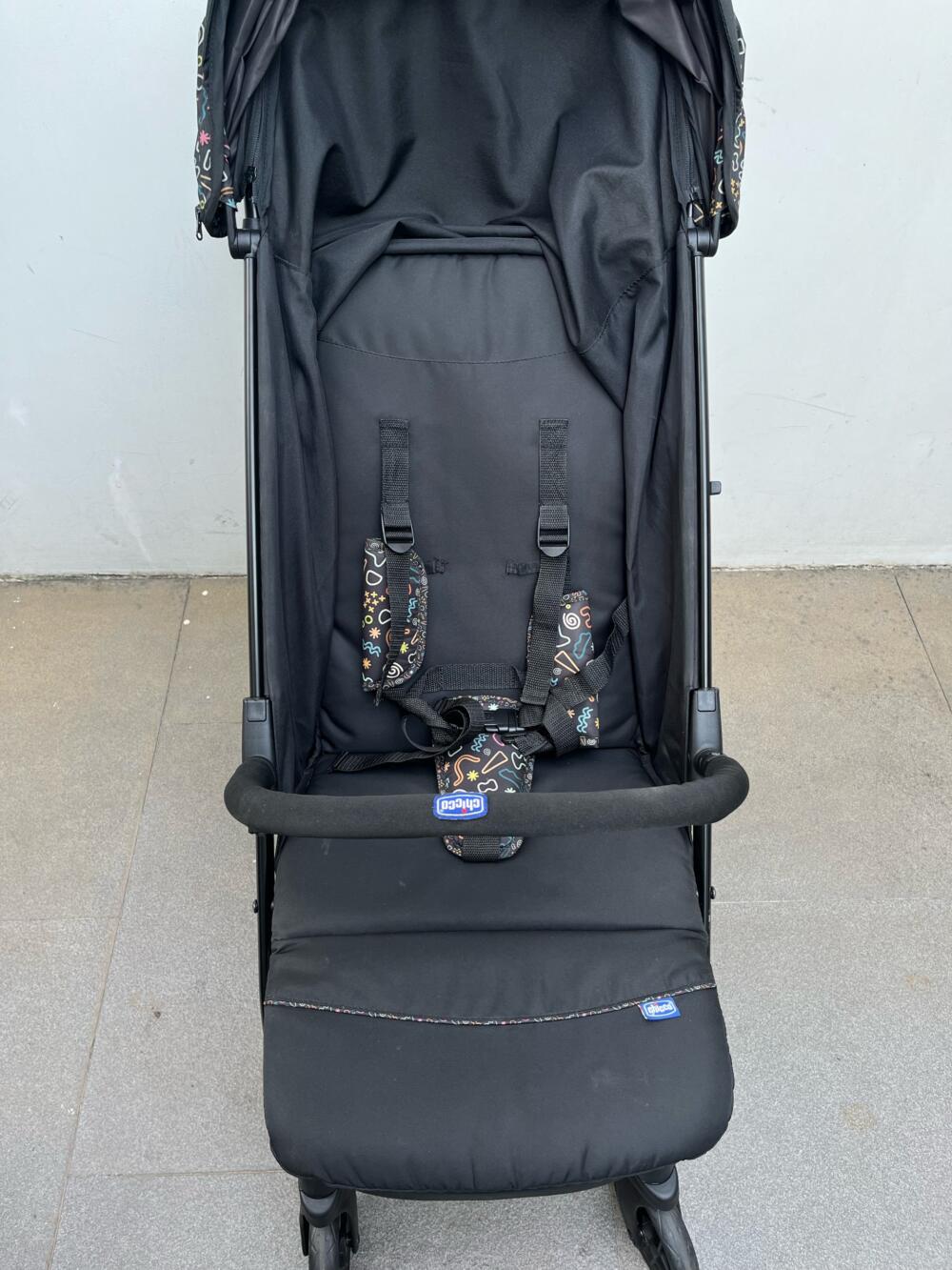 Xe đẩy gấp gọn Chicco Glee Playful Black (sơ sinh-22kg) - Ảnh 12