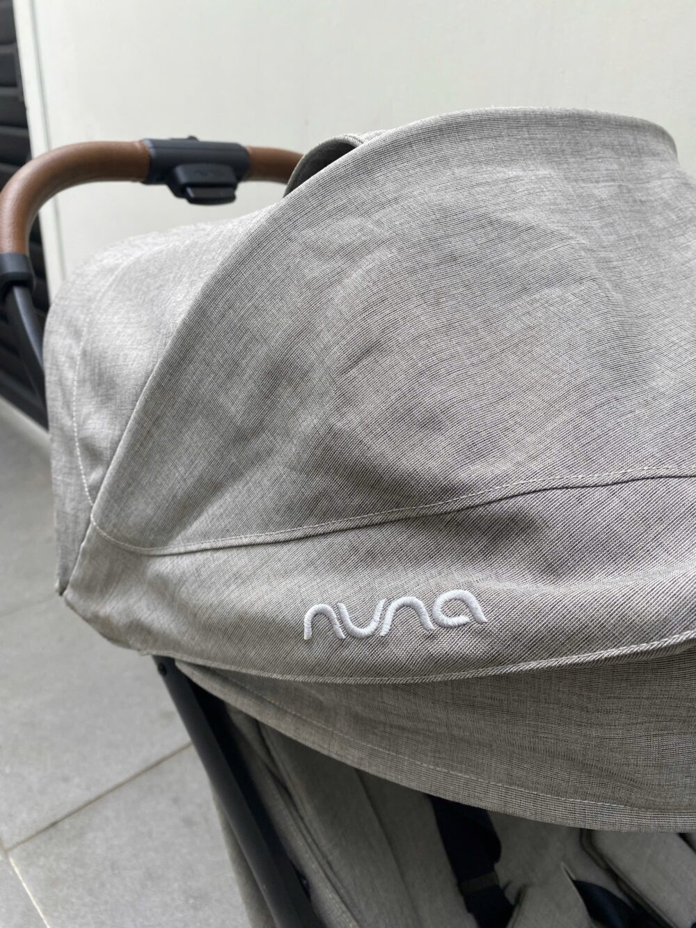 Xe đẩy Nuna trvl màu be (kèm túi đựng hãng) - Ảnh 8