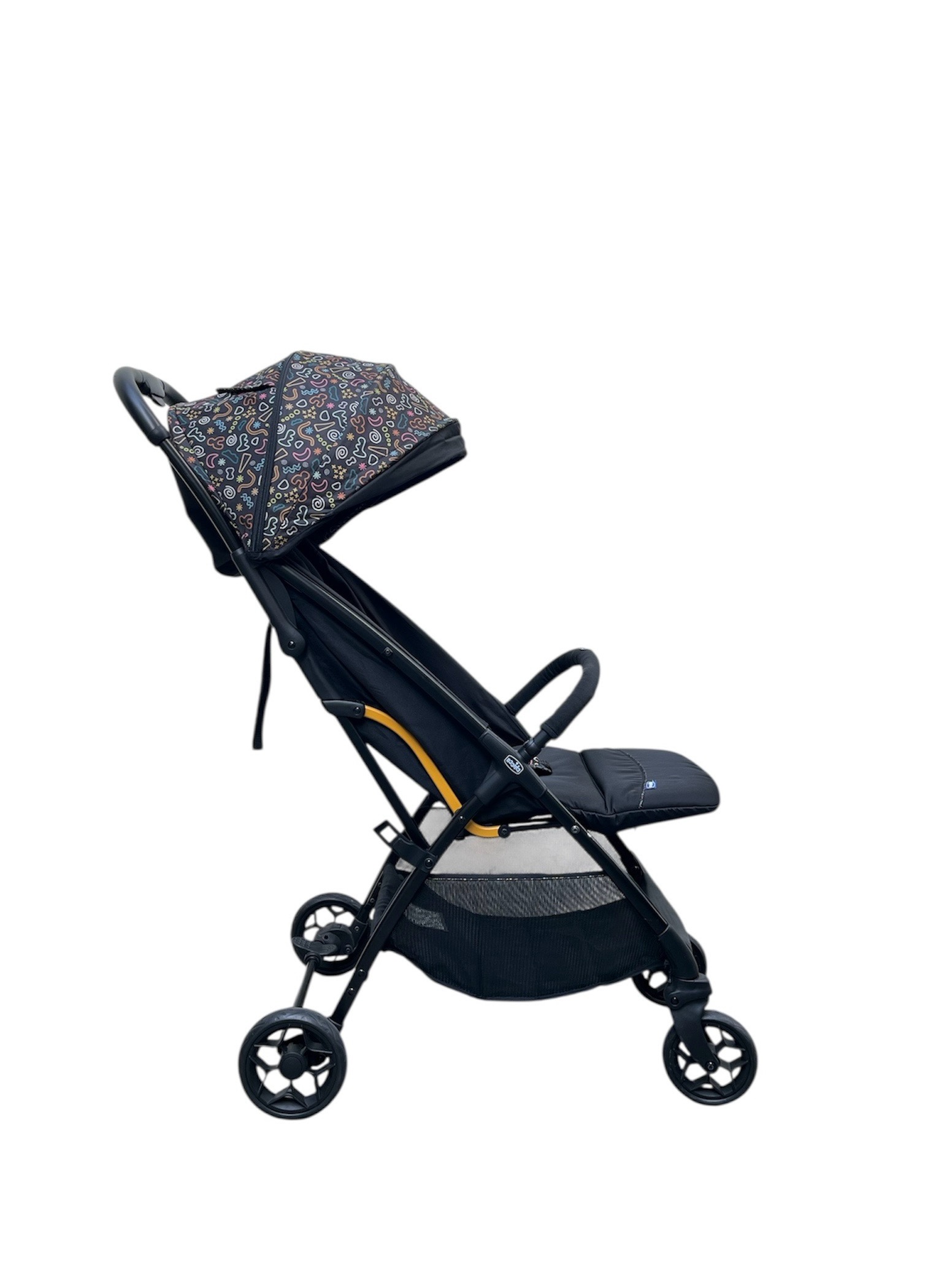 Xe đẩy gấp gọn Chicco Glee Playful Black (sơ sinh-22kg)