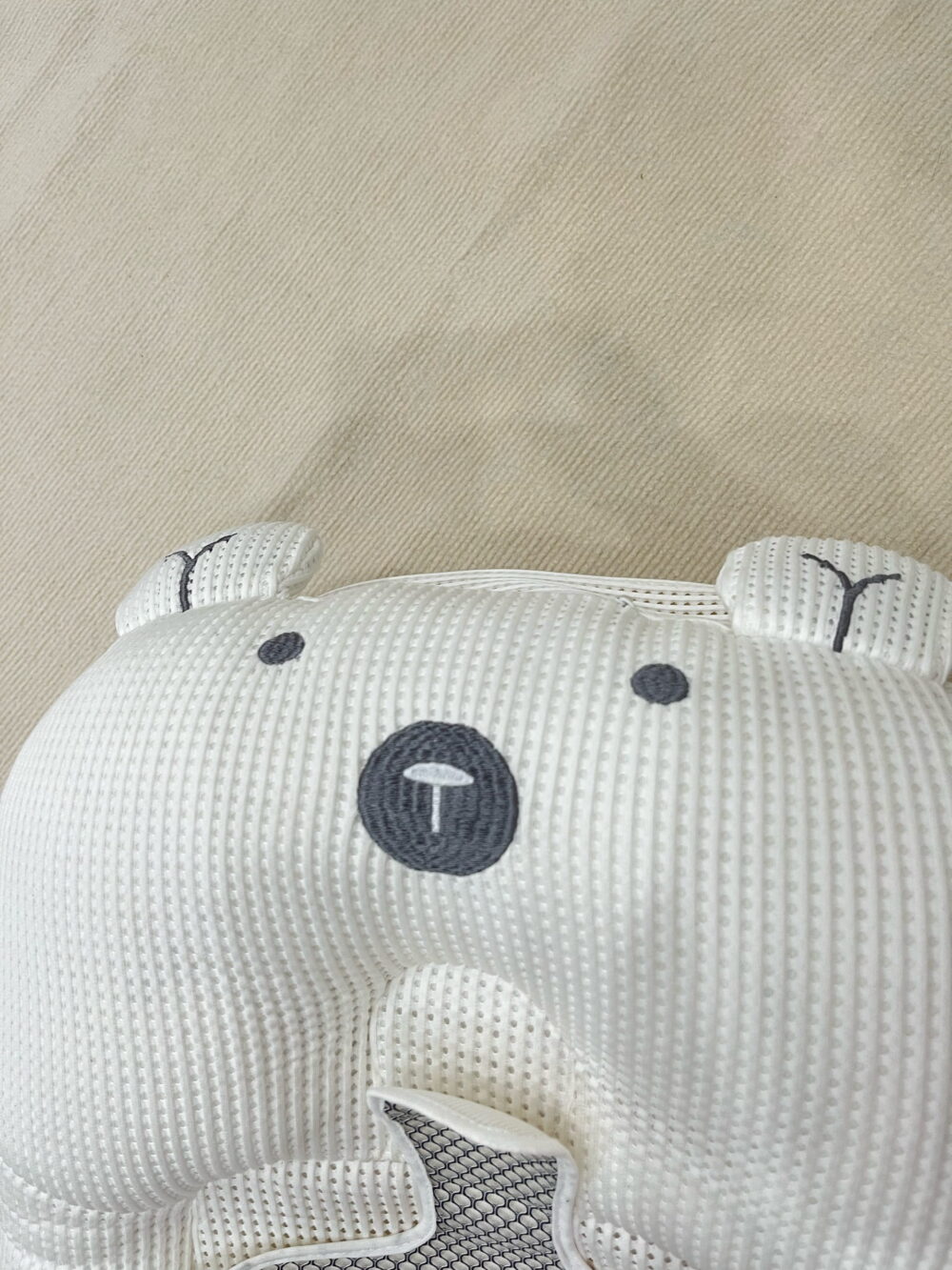 Gối chống trào ngược Chilux gấu trắng (kèm phụ kiện) - Ảnh 12