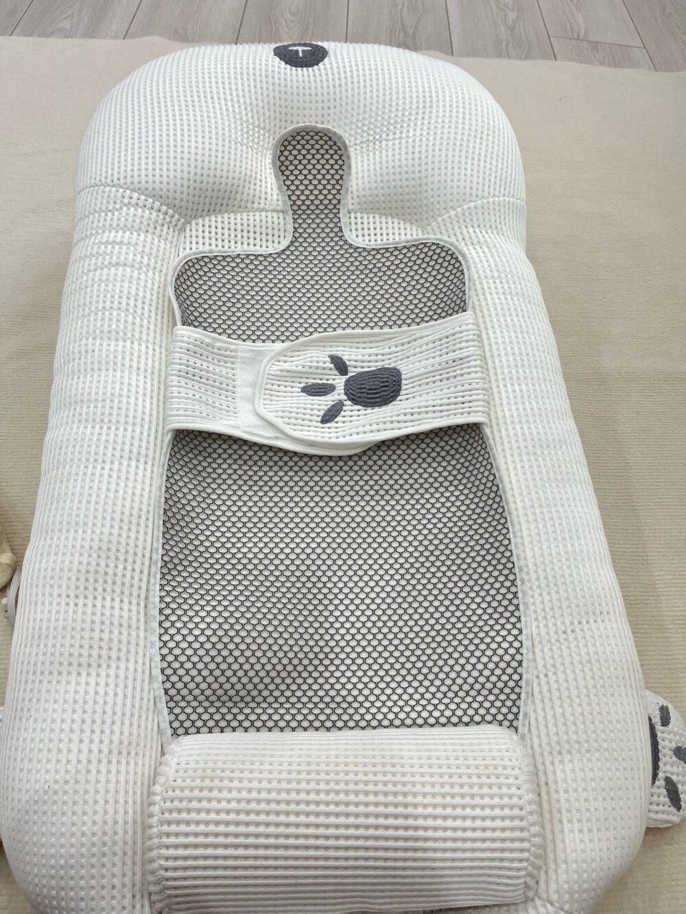 Gối chống trào ngược Chilux gấu trắng (kèm phụ kiện) - Ảnh 13