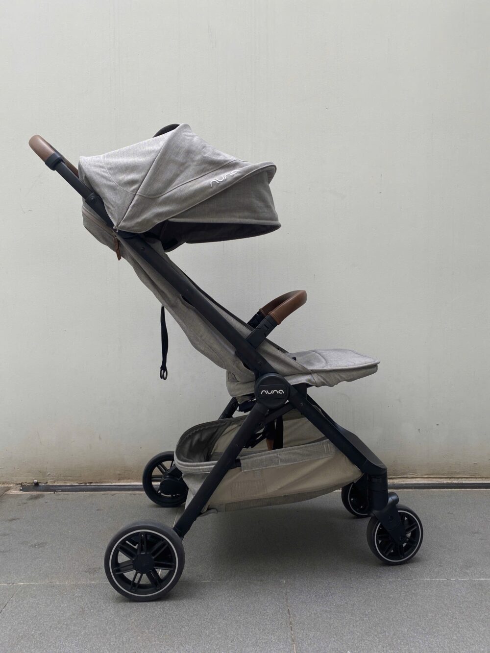 Xe đẩy Nuna trvl màu be (kèm túi đựng hãng) - Ảnh 3