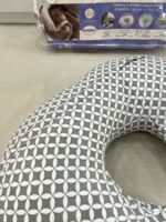 Gối cho bé bú Boppy Pillow (full box) - Ảnh 4