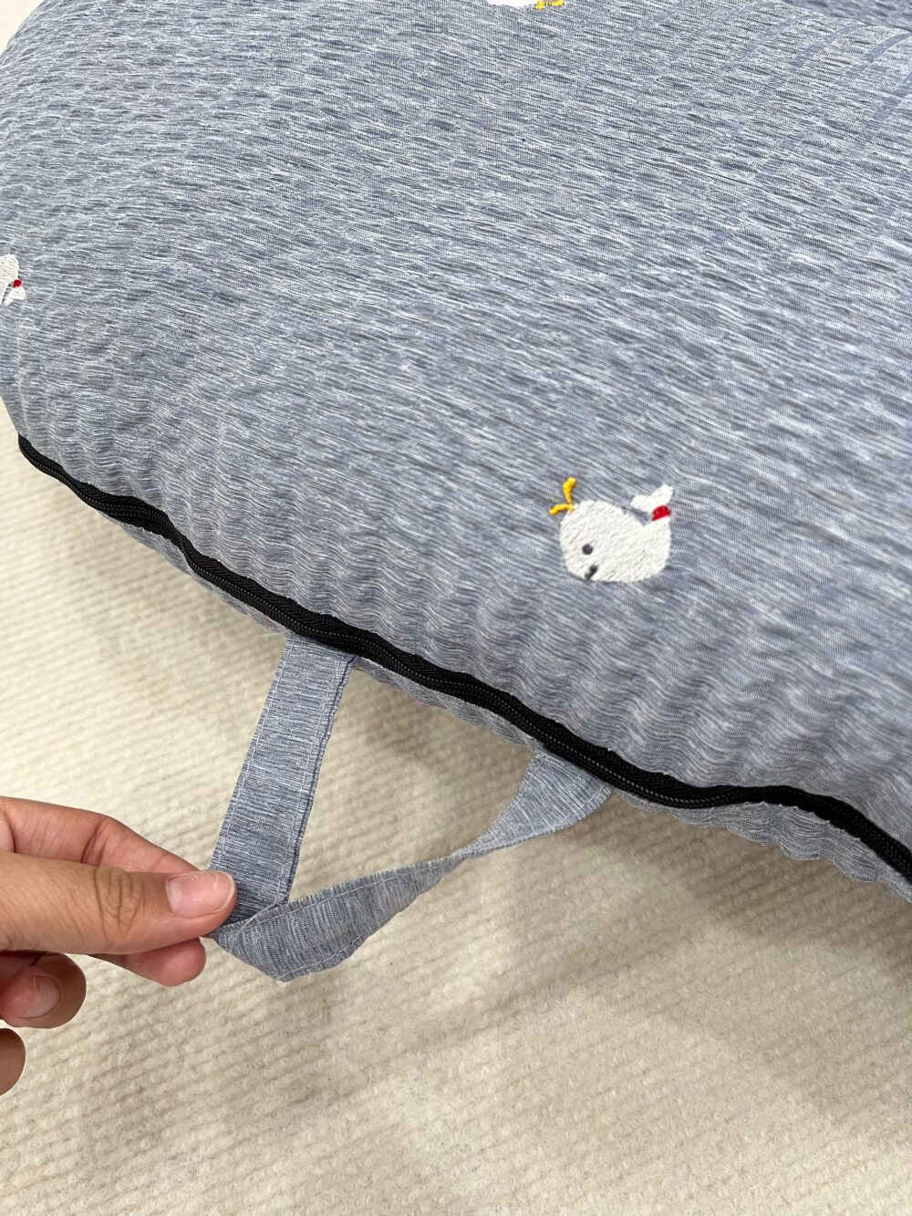 Gối chống trào ngược Rototo bebe vải Ripple (hình cá voi) - Ảnh 7