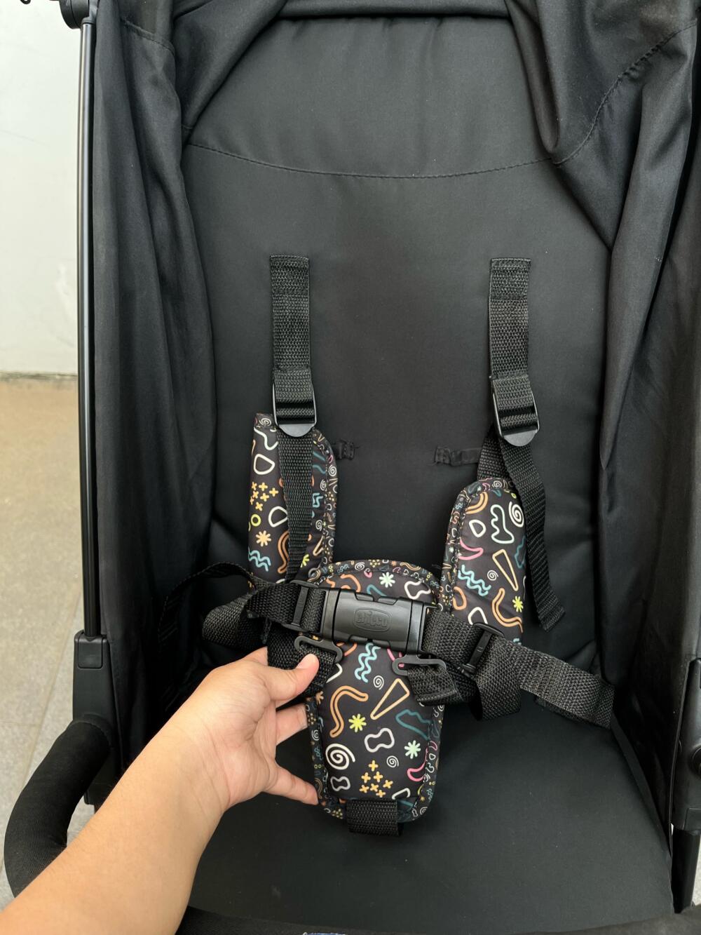 Xe đẩy gấp gọn Chicco Glee Playful Black (sơ sinh-22kg) - Ảnh 10